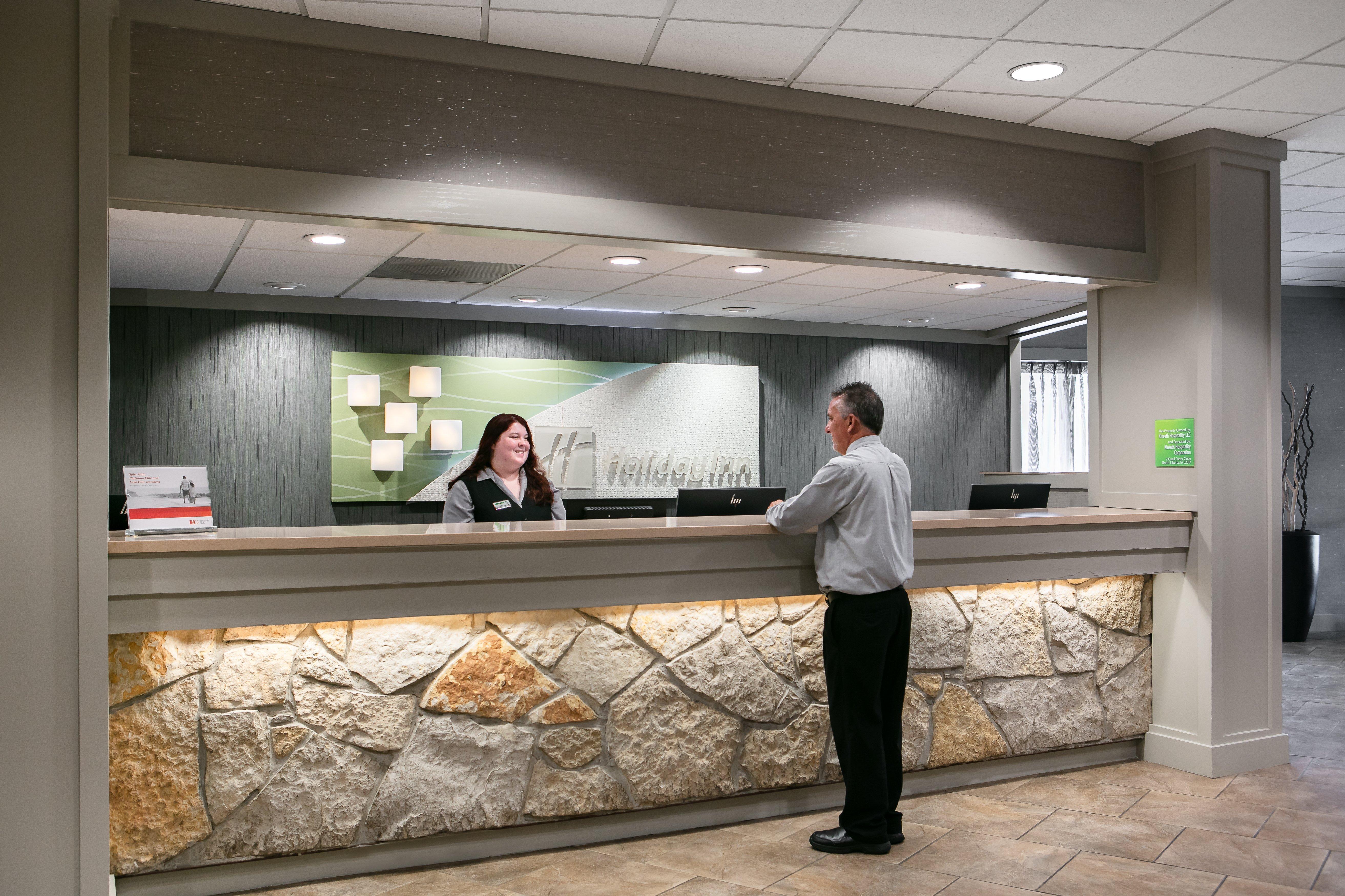 Holiday Inn Hotel & Suites Des Moines-Northwest By Ihg Urbandale Zewnętrze zdjęcie