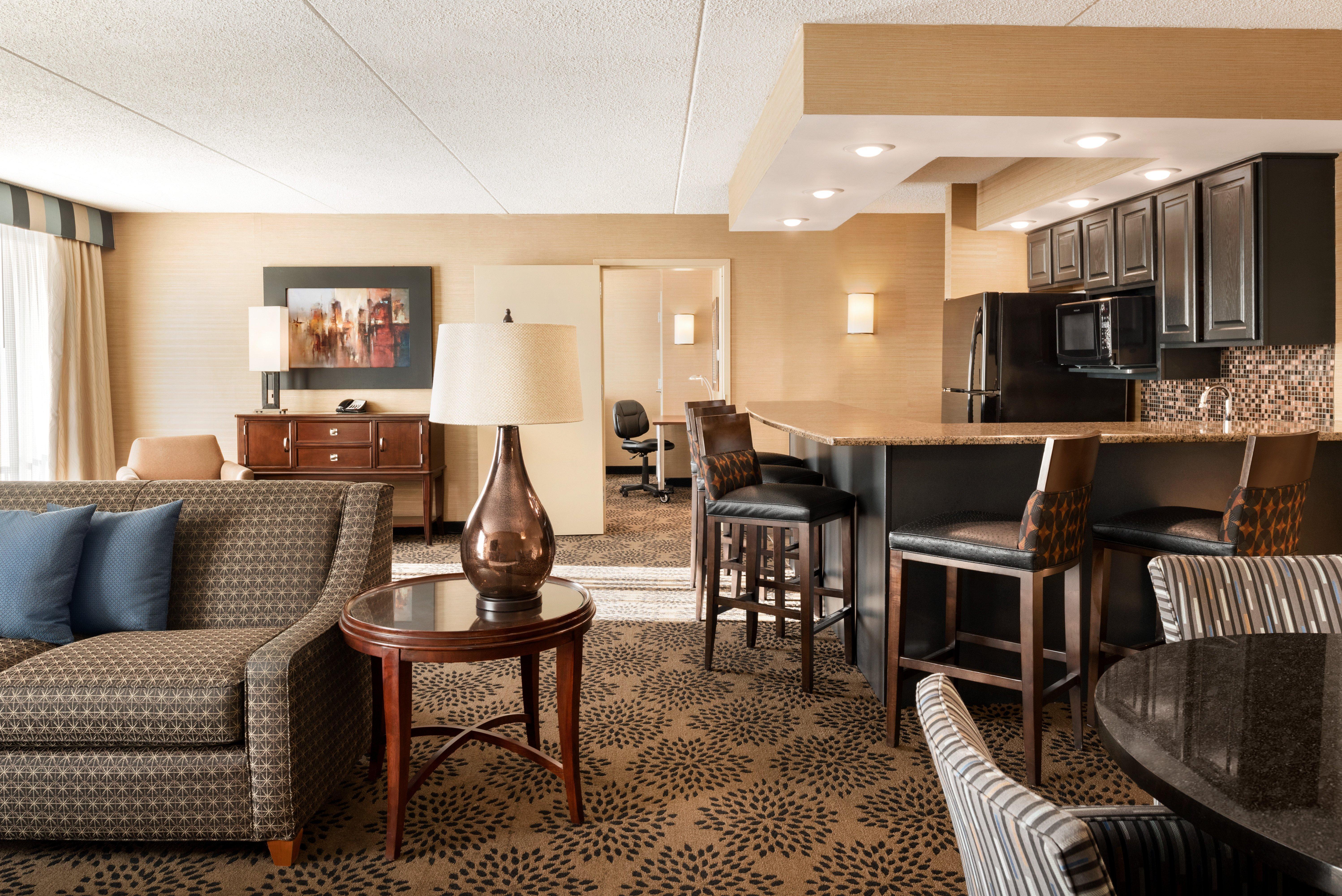 Holiday Inn Hotel & Suites Des Moines-Northwest By Ihg Urbandale Zewnętrze zdjęcie