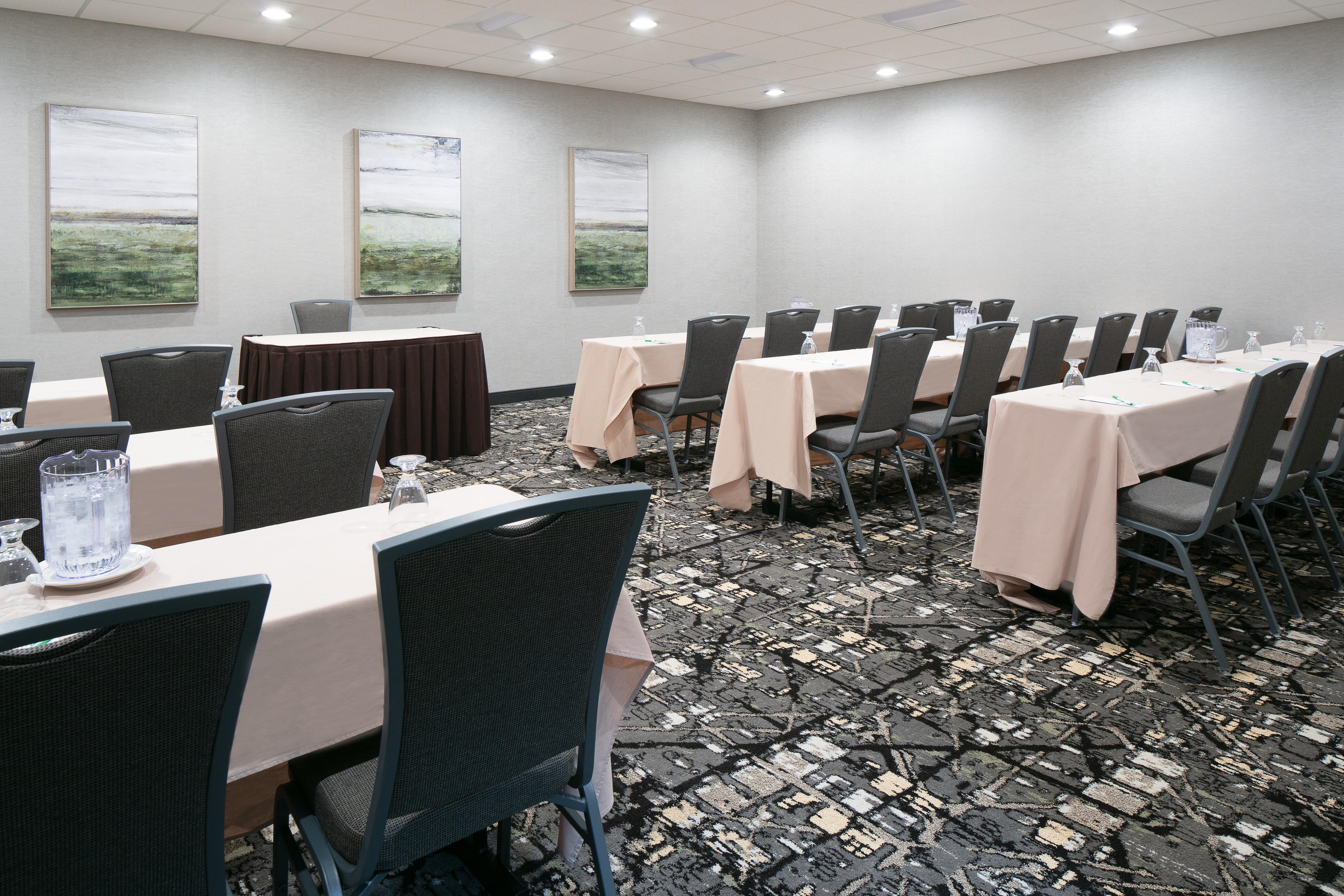 Holiday Inn Hotel & Suites Des Moines-Northwest By Ihg Urbandale Zewnętrze zdjęcie