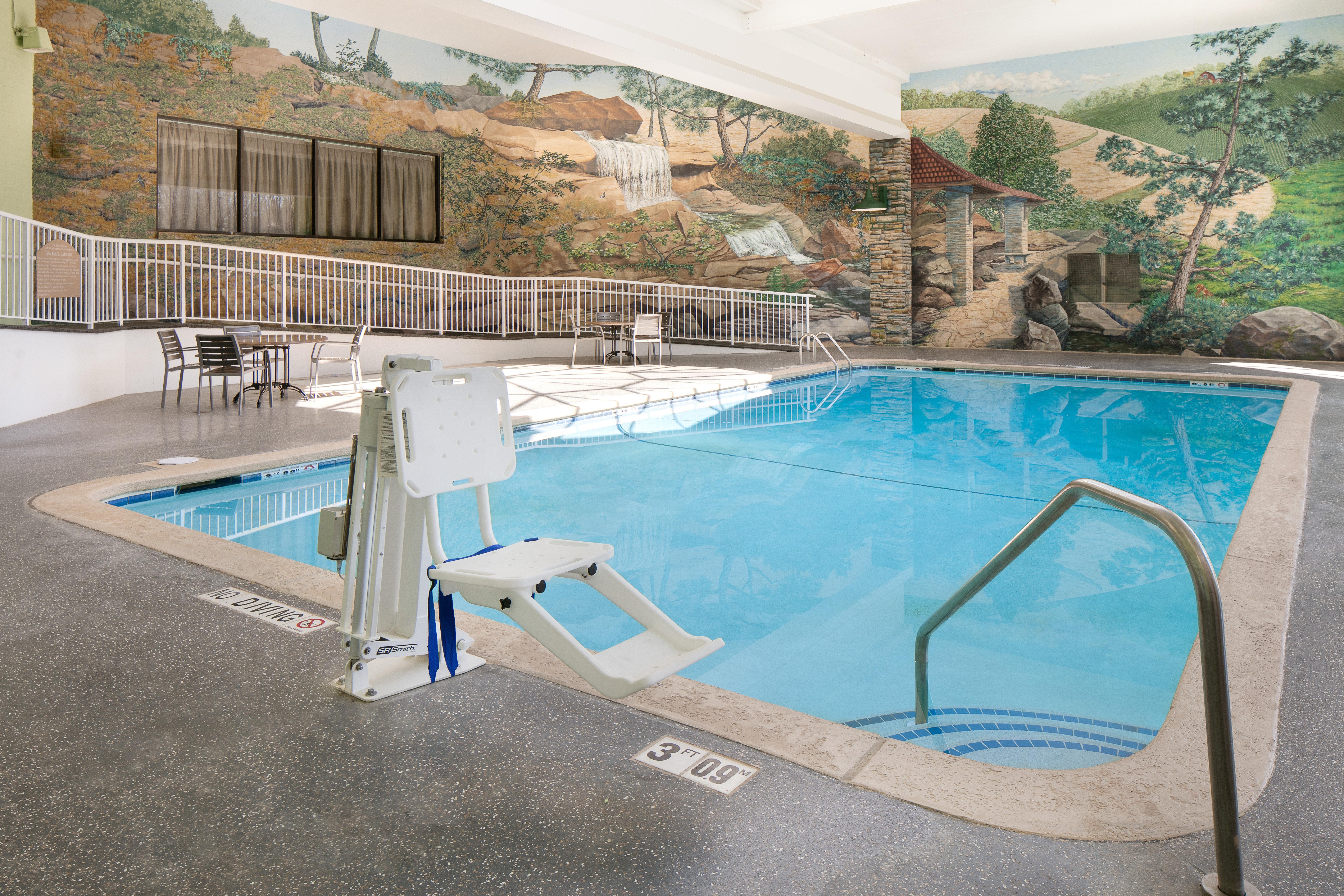 Holiday Inn Hotel & Suites Des Moines-Northwest By Ihg Urbandale Zewnętrze zdjęcie